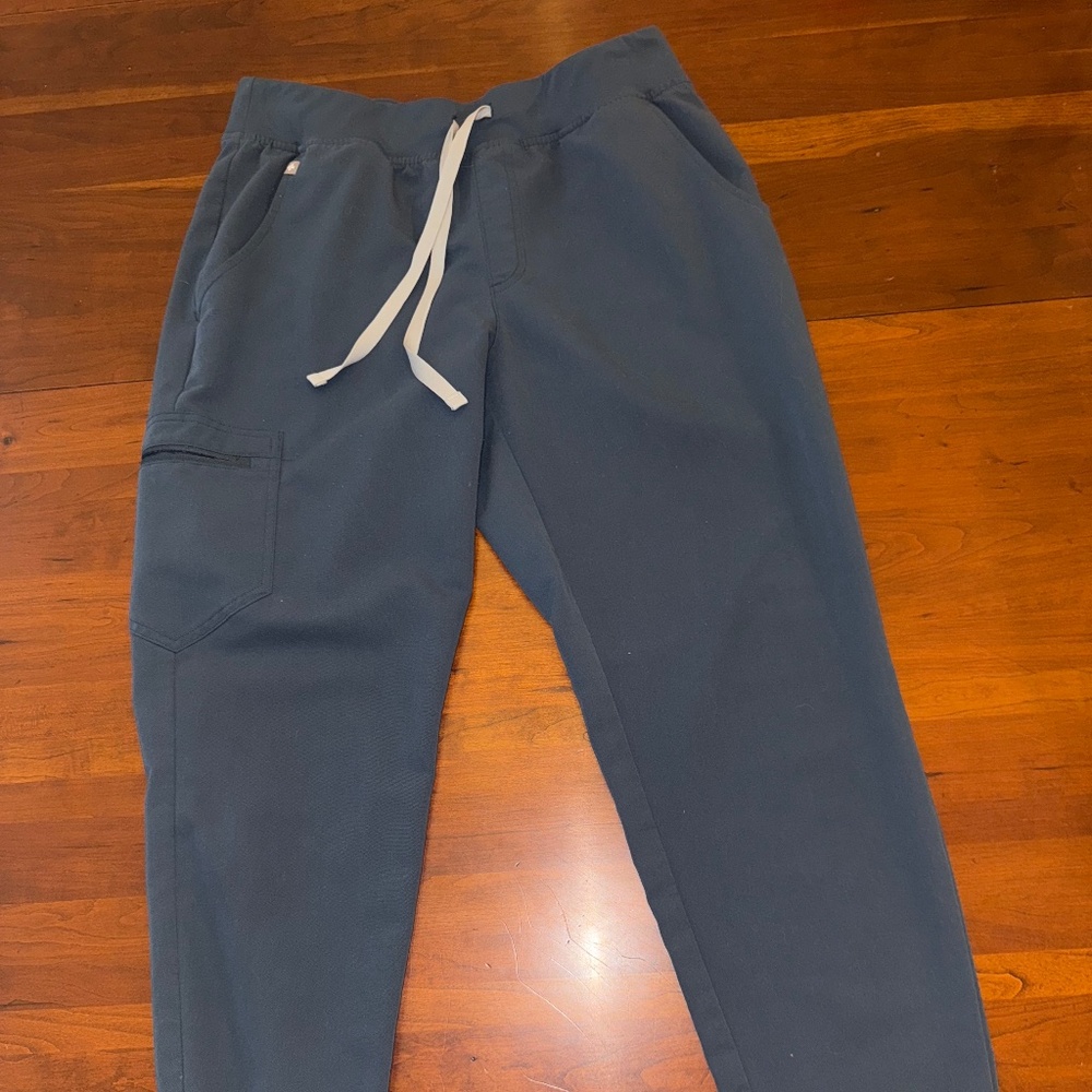 Figs Women’s Zamora Jogger Scrub Pants Dark Harbor Medium